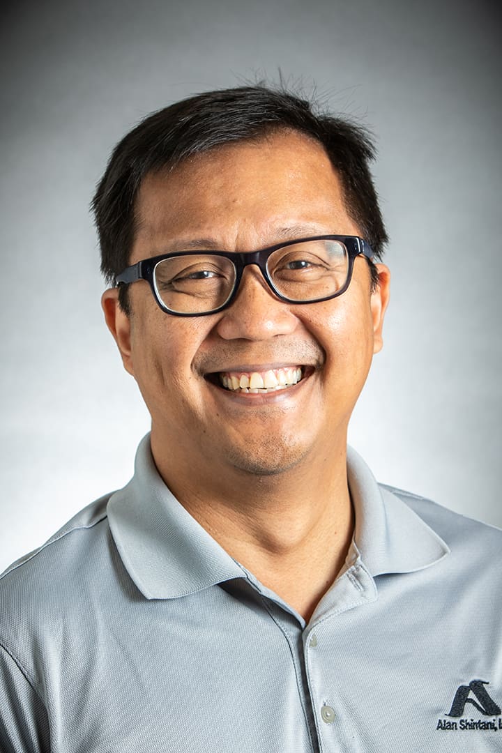 Robert De Los Reyes